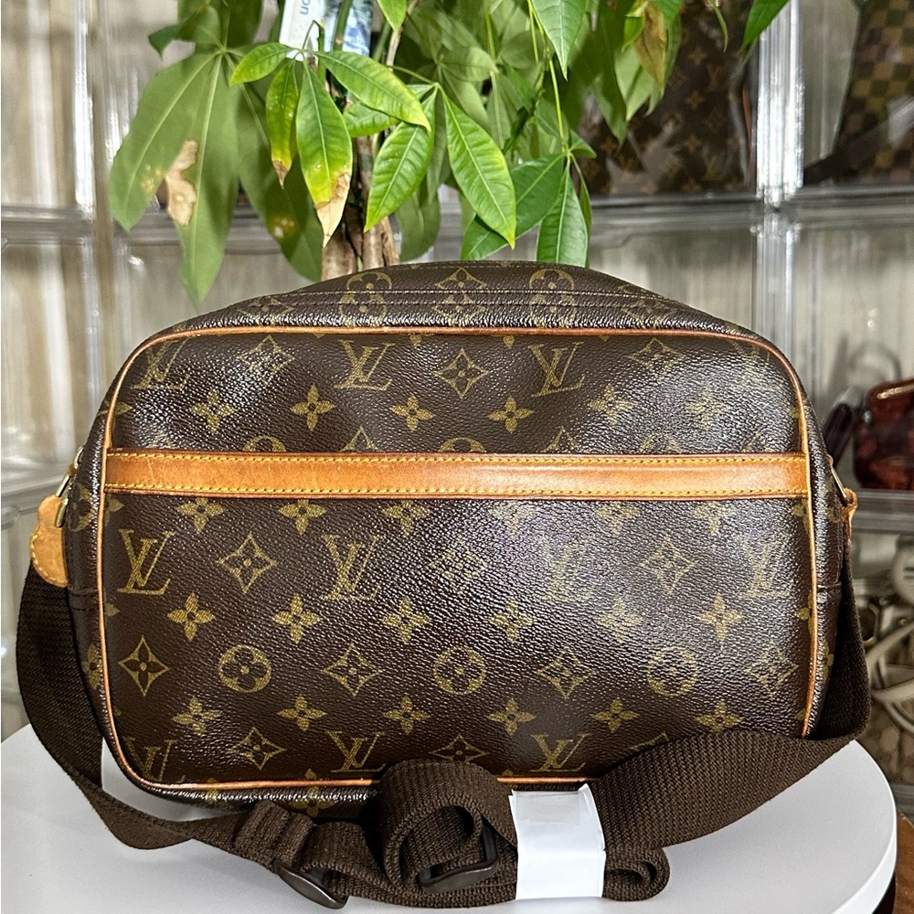 Louis Vuitton Brown Monogram Camera  Bag feel free to send offer .